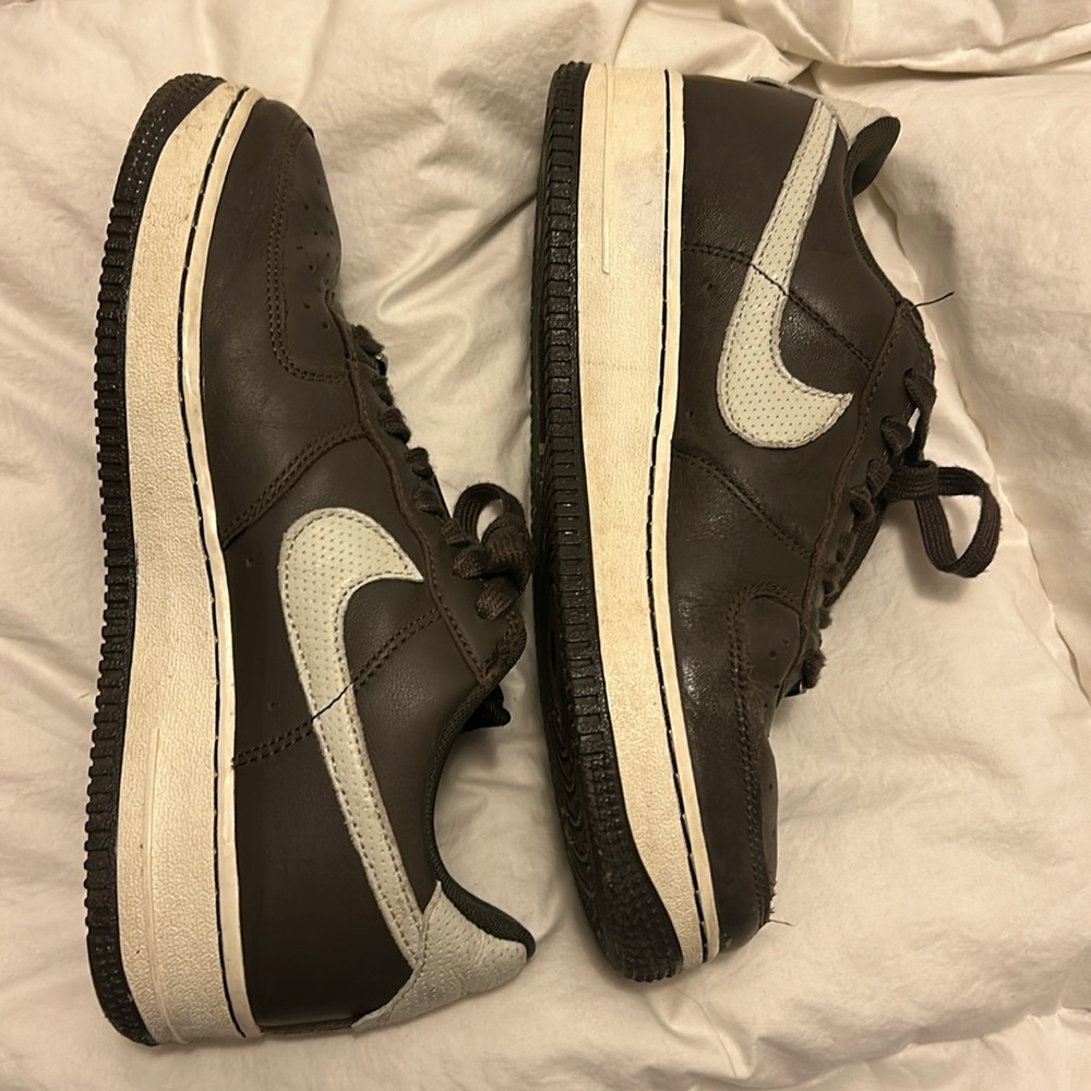 limited edition brown nike AF1 barley worn!!